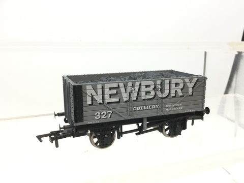 Dapol/Burnham OO Gauge 7 Plank Wagon Newbury Colliery 327