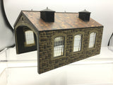 Hornby R519 OO Gauge Double Track Engine Shed