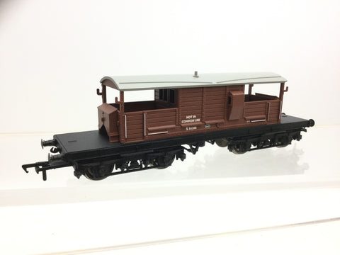 Bachmann 33-825C OO Gauge BR Queen Mary Brake Van S56288
