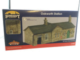 Bachmann 44-000G OO Gauge Oakworth Station Green