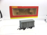 Hornby R6267 OO Gauge BR Grey 12t Vent Van S44431
