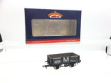 Bachmann 37-2018K OO Gauge 5 Plank Wagon Ministry of Munitions