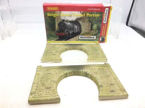 Hornby R8509 OO Gauge Skaledale Single Track Stone Tunnel Portal (Pair)