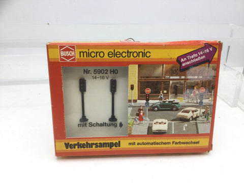 Busch 5902 HO/OO Gauge Working Traffic Lights