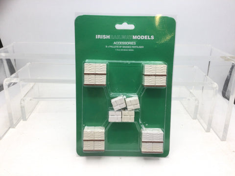 Irish Railway Models IRM1092 OO Gauge Pallets of Bagged Fertiliser (8)