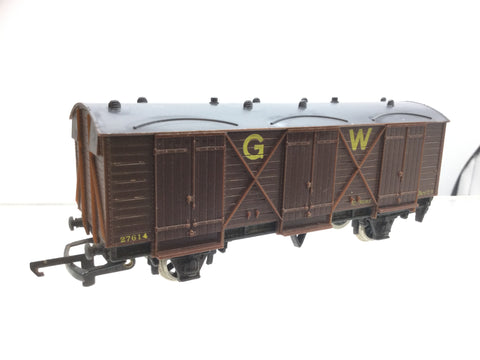 Wrenn W5049 OO Gauge GWR Fruit Van 27614 Yellow Lettering