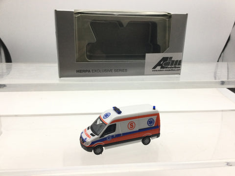 Herpa 10816 HO Gauge Ambulance Ratownictwo