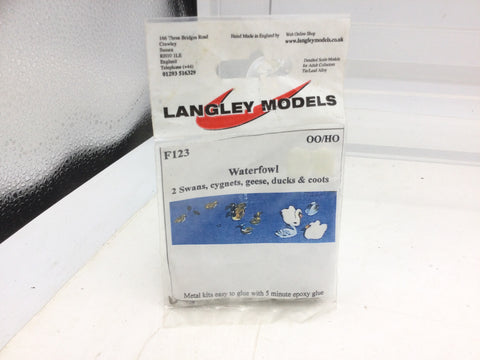 Langley F123 OO Gauge UNPAINTED Waterfowl Kit