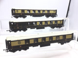 Hornby OO Gauge Pullman Coach x3