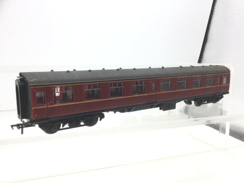 Hornby Hachette OO Gauge Mk1 Maroon Coach