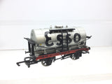 Hornby R6319 OO Gauge 14t Tank Wagon Esso 3060
