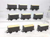 Triang T71 TT Gauge Covered Goods Wagon x9 (REPAINTED)