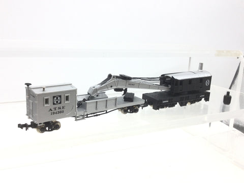 Bachmann 46612 N Gauge ATSF Crane Car & Boom Tender