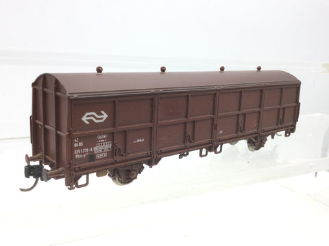 Roco HO Gauge NS Closed Freight Wagon 225 1 209-0 (Weathered)