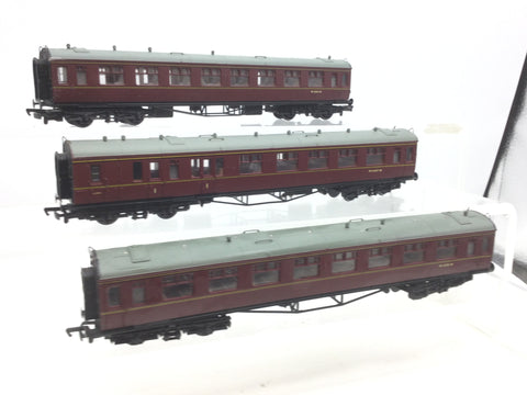 Replica 12042/12052 OO Gauge BR Maroon Collett Coaches x3