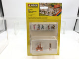Noch 16280 HO/OO Gauge At the Flea Market Themed Figure Set