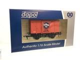 Dapol 4F-011-138 OO Gauge Ventilated Van Typhoo Tea No.1
