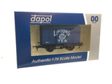 Dapol 4F-011-140 OO Gauge Ventilated Van Liptons Tea No.1
