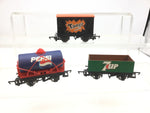 Hornby R1015 OO Gauge Tango/7Up/Pepsi Wagons