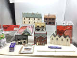 Job Lot of OO Gauge Kit Built Buildings and Accessories (L3)