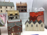 Job Lot of OO Gauge Kit Built Buildings and Accessories (L3)