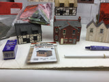 Job Lot of OO Gauge Kit Built Buildings and Accessories (L3)
