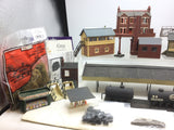 Job Lot of OO Gauge Kit Built Buildings and Accessories (L7)