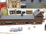 Job Lot of OO Gauge Kit Built Buildings and Accessories (L8)