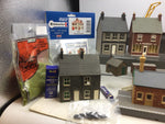 Job Lot of OO Gauge Kit Built Buildings and Accessories (L9)