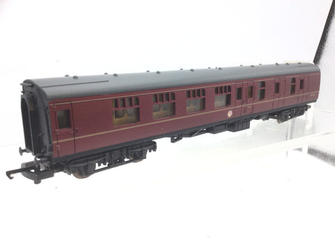 Lima 305332 OO Gauge BR Maroon Mk 1 Corridor Brake 2nd Coach M25290