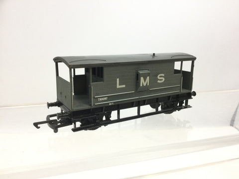 Airfix 54361 OO Gauge LMS 20t Brake Van 730097