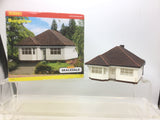 Hornby R8752 OO Gauge Skaledale Bungalow