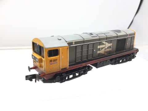 Graham Farish 371-027 N Gauge Railfreight Class 20 No 20227 (Weathered)