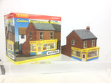 Hornby R9632 OO Gauge Skaledale Golden Dragon Chinese Takeaway