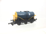 Lima 305702 OO Gauge BR 6 Wheel Oil Tank Wagon