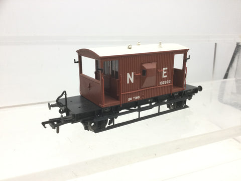 Bachmann 37-529A OO Gauge LNER 20t Brake Van 182922