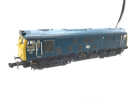 Graham Farish 371-087 N Gauge BR Blue Class 25 No 25245 (NEEDS ATTN)