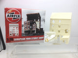 Airfix A75007 1:76/OO Gauge European Ruined Four Storey Shop Unpainted Resin