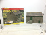 Hornby R8602 OO Gauge Skaledale Home Farm Barn