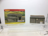 Hornby R8607 OO Gauge Skaledale Home Farm Cattle Shed