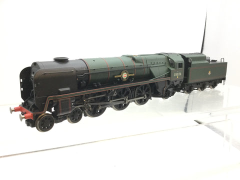 Hornby R2967 OO Gauge BR Merchant Navy Class 35026 Lamport & Holt Line