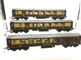 Hornby R2168 OO Gauge The Yorkshire Pullman Train Pack (NEEDS ATTN)