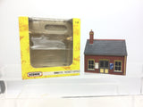 Scenix EM6111 OO Gauge Ticket Office