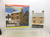 Hornby R8555 OO Gauge Skaledale Radcliffe's Newsagent