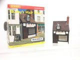 Hornby R8694 OO Gauge Skaledale Busby's Hair Salon
