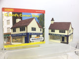 Hornby R8560 OO Gauge Skaledale D. Birds Corner Shop