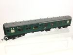 Hornby R4115D OO Gauge BR Green Mk 1 Composite Coach S15872