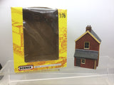 Scenix EM6110 OO Gauge Station Masters House Extension (Red Brick)