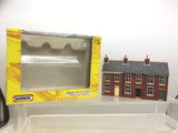 Scenix EM6009 OO Gauge 3 House Terrace Fronts (Half Profile)