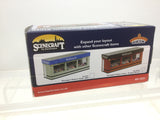 Bachmann 44-1021A OO Gauge Newsagent Platform Kiosk - Orange & Brown